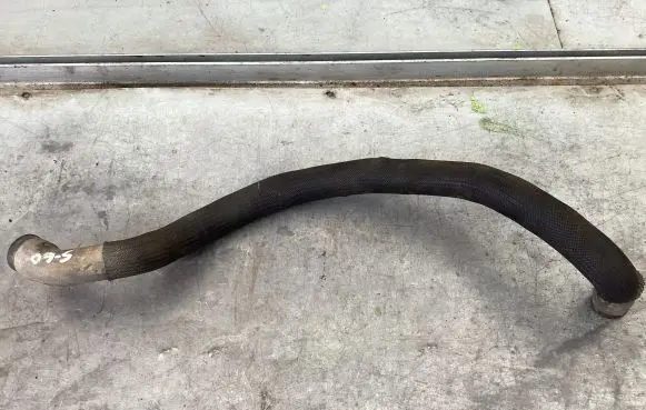 Volvo S60 Engine coolant pipe/hose 08671573