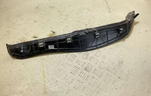 BMW 3 G20 G21 Fender end trim 7433819 17949110