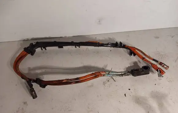 BMW 2 Active Tourer U06 Electric car charging cable WA11752BA 5A33845 5AS1qE5