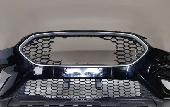 MG ZS Front bumper P10628329