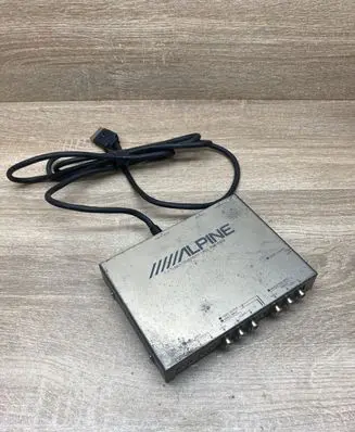 Mazda MPV Sound amplifier HDT960254 TUET012