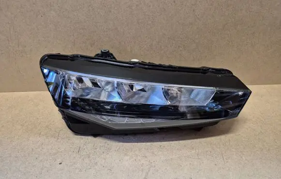 Skoda Scala Headlight/headlamp 655941016