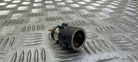 Volvo XC60 Cigarette lighter rear 