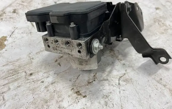 Renault Kadjar ABS Pump 476601802R