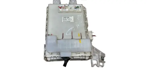 Toyota Auris 150 Fuse box set 8273002130A