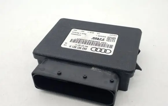 Audi A4 S4 B8 8K Hand brake control module 8K0907801H 32620205D A2C53369554