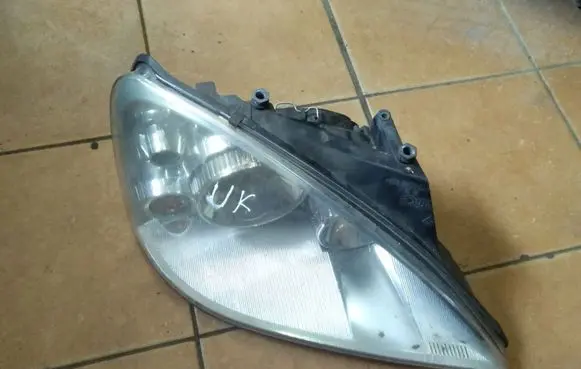 Ford Galaxy Headlight/headlamp 0301183602