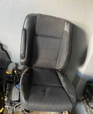 Subaru Forester SG Seat trim 