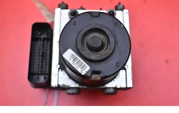Peugeot 206 CC ABS Pump 9659136980
