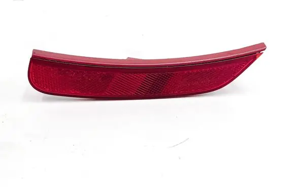 Chrysler Pacifica Rear tail light reflector 68229425AA 90077141