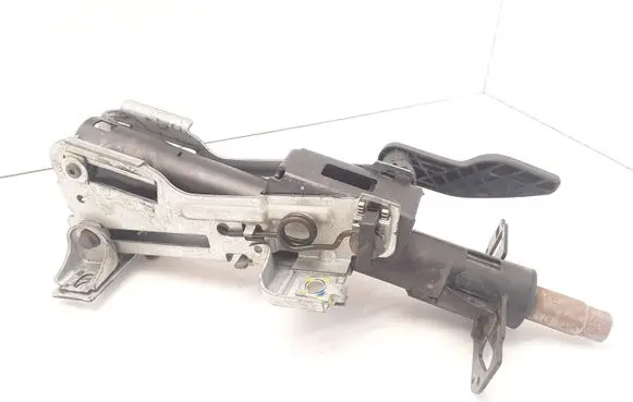 Volvo S60 Steering wheel axle P30680083 30680083