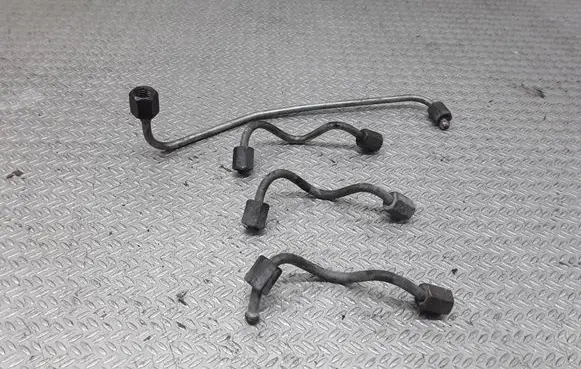 Hyundai Getz Fuel injector supply line/pipe 