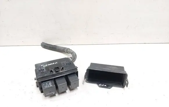 Relay mounting block