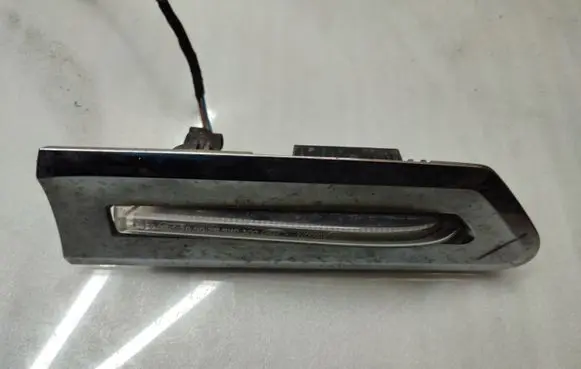 BMW 7 F01 F02 F03 F04 Front fender indicator light 7203371