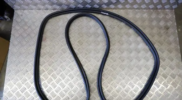 BMW X3 F25 Seal rubber (tailgate) 7211292