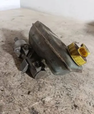 Audi A6 S6 C5 4B Master brake cylinder 7M1611303