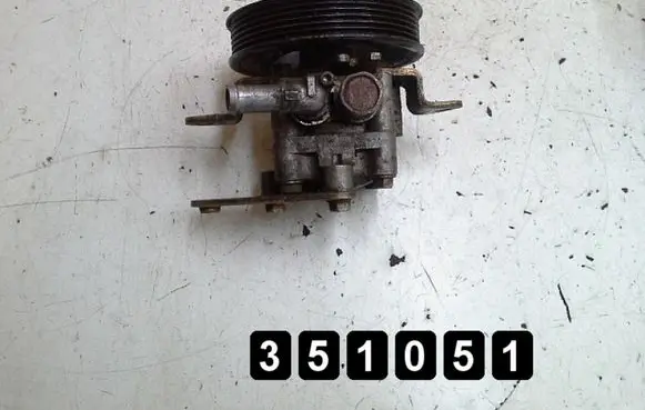 Nissan X-Trail T30 Power steering pump 2500petrol