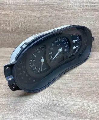 Renault Clio II Speedometer (instrument cluster) 7700410442F