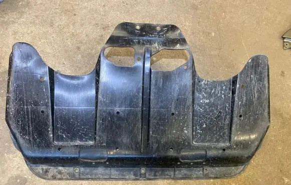 Subaru Forester SF Engine splash shield/under tray