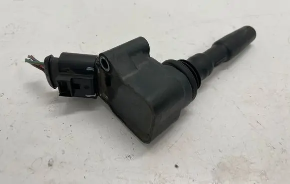 Audi Q2 - High voltage ignition coil 04E905110K