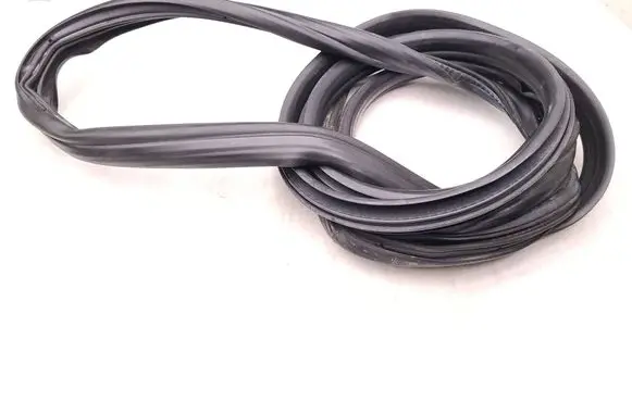 Mercedes-Benz Sprinter W906 Front door rubber seal 