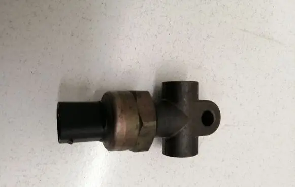 Volvo XC70 Brake power pressure regulator 3524132