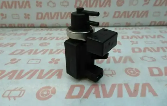 BMW 5 E60 E61 Vacuum valve 2247906