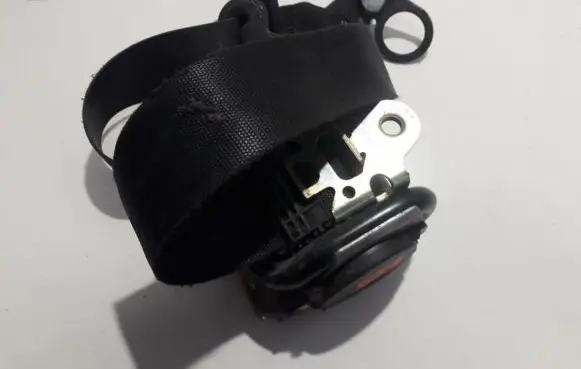 Mercedes-Benz A W168 Front seatbelt 1688601385