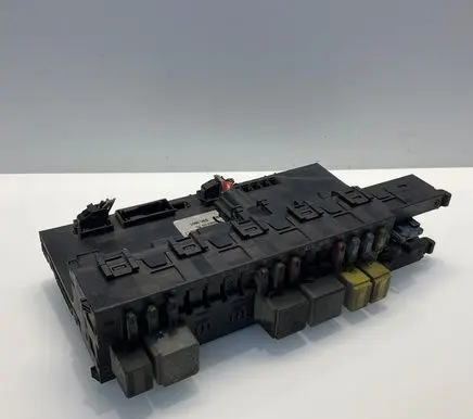 Mercedes-Benz CLK A209 C209 SAM control unit 2095450101 5DK00848610 A2095450101