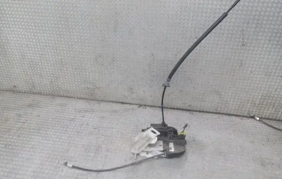 KIA Ceed Rear door lock 48T07