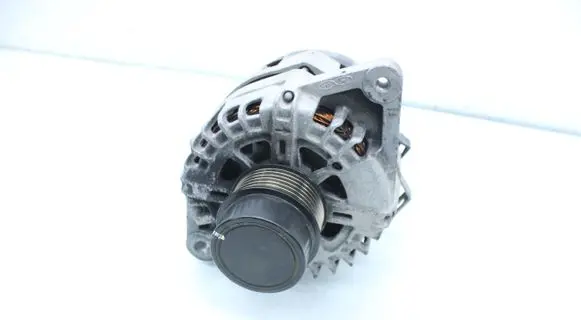 KIA Sportage Generator/alternator 373002B960