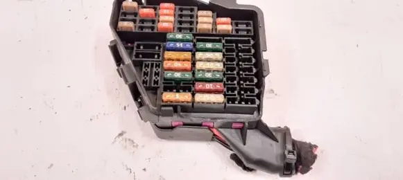 Audi A6 S6 C6 4F Fuse module 0635422266 4657
