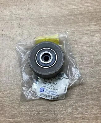 Opel Astra H Timing belt tensioner pulley 93178807 5636743