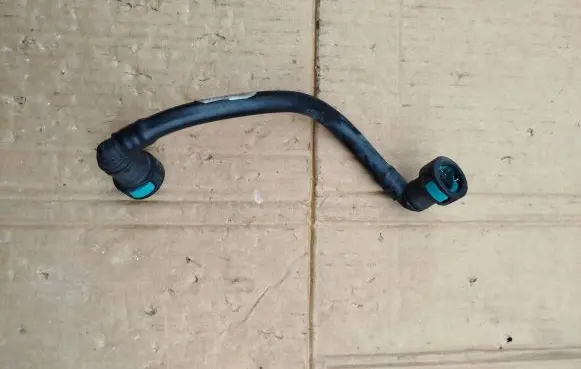 Porsche Panamera (970) Engine coolant pipe/hose 97010631201