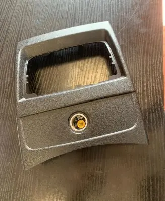 Rear air vent grill