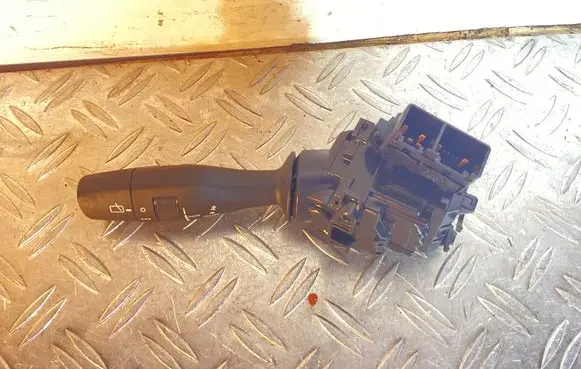 Lexus RX 450H Wiper control stalk 17F864