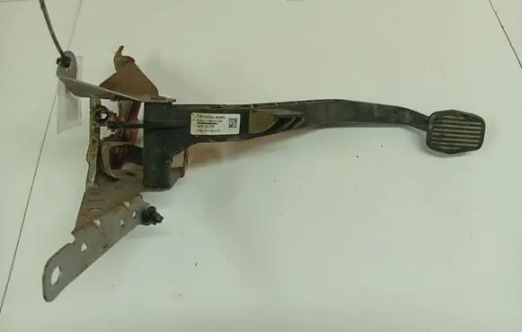 Ford Focus C-MAX Clutch pedal 3M517B633AM