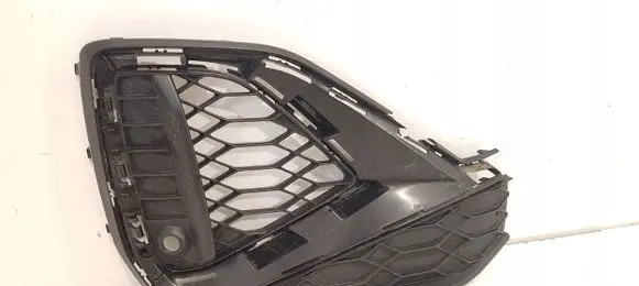Audi Q2 - Front bumper 81A807682Q