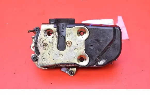 Chrysler 300M Front door lock
