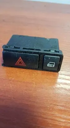 BMW 3 E46 Hazard light switch 8368920