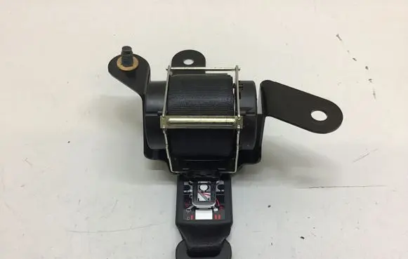 Hyundai Tucson TL Middle seatbelt (rear) 632382300A 630162300D