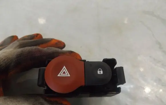 Renault Modus Light switch