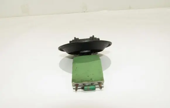 Volkswagen Fox Heater blower fan relay 