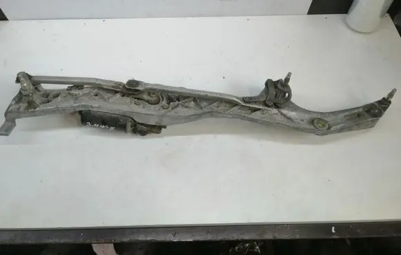 BMW 7 E38 Front wiper linkage and motor 8352150102135
