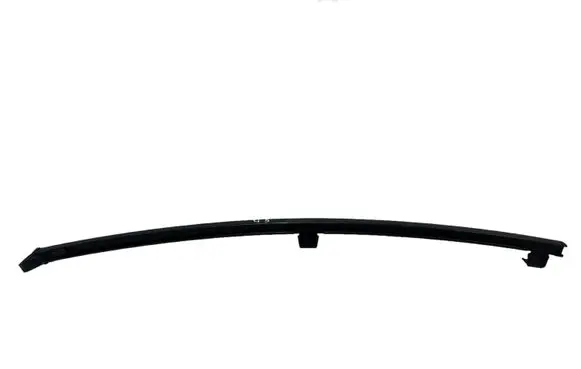 Toyota RAV 4 (XA40) Rear door windshield rail 