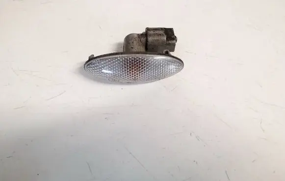 Toyota Auris 150 Front fender indicator light 