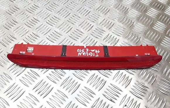 Volkswagen Tiguan Rear/tail lights 1K6945097G