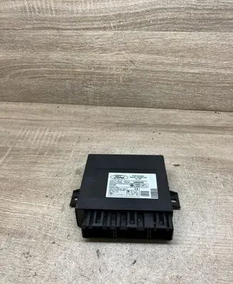 Ford Focus Comfort/convenience module 98AG15K600DD 5WK47230D