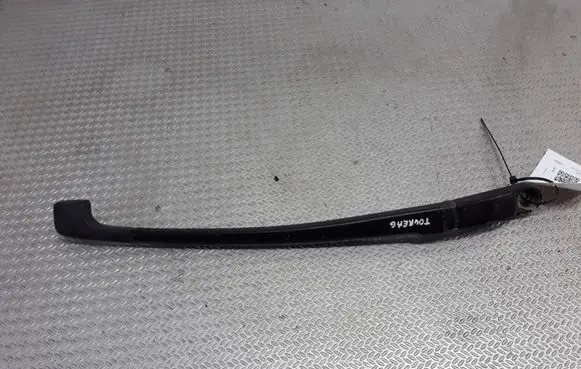 Volkswagen Touareg I Front wiper blade arm 7L6955407A