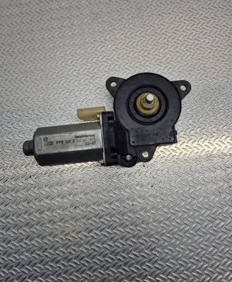 Ford Fusion Front door window regulator motor 0130821939